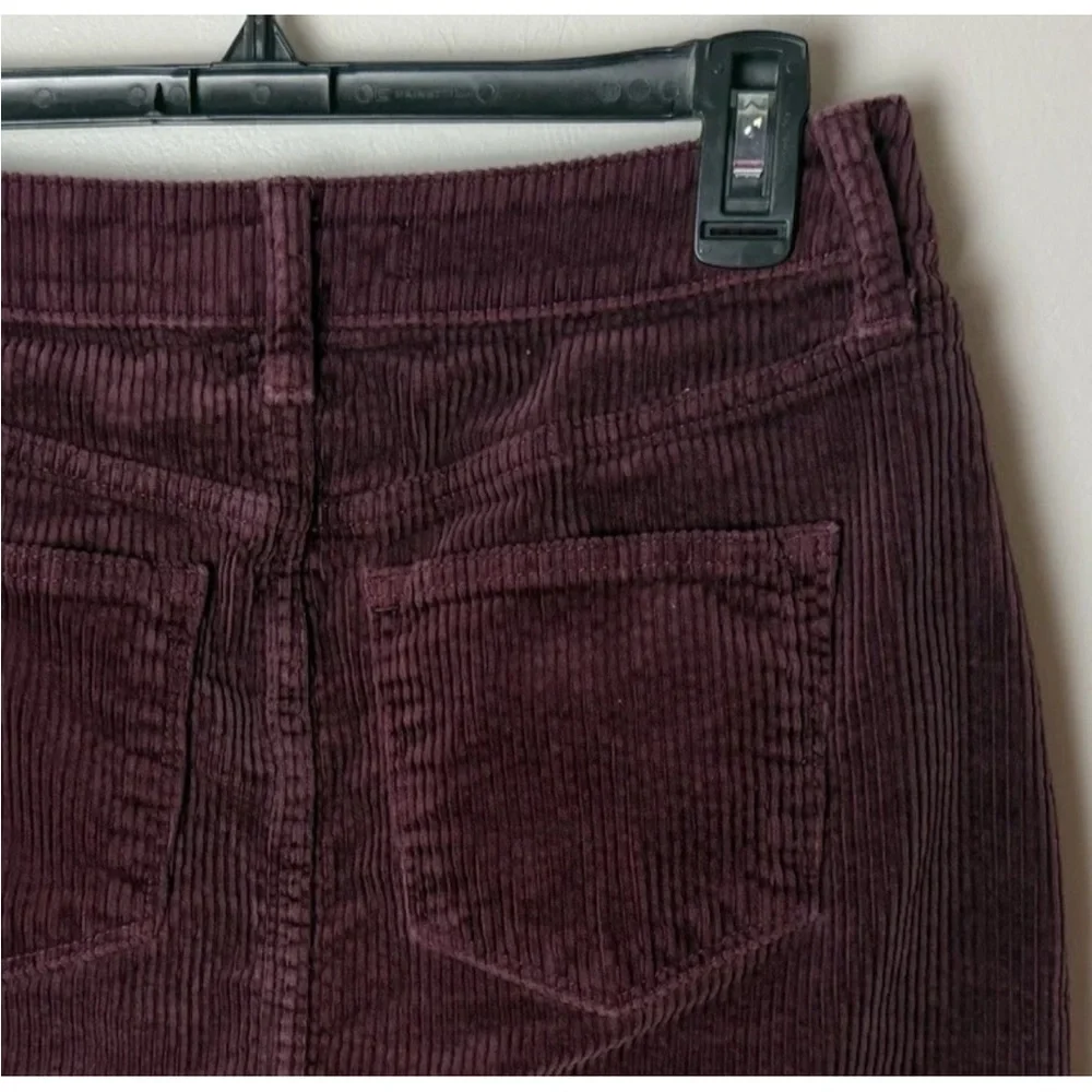 Sonoma Corduroy Skirt Size 4 Button Front Pockets Berry Red Cotton Spandex Blend